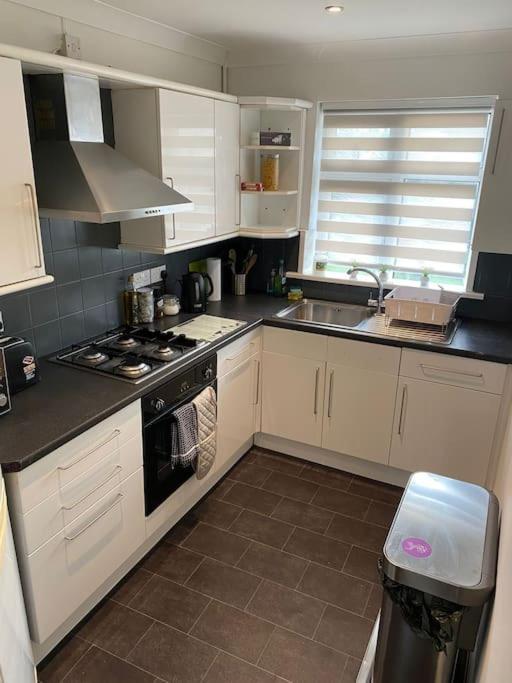 One Bed Cozy Flat Leilighet Dartford Eksteriør bilde